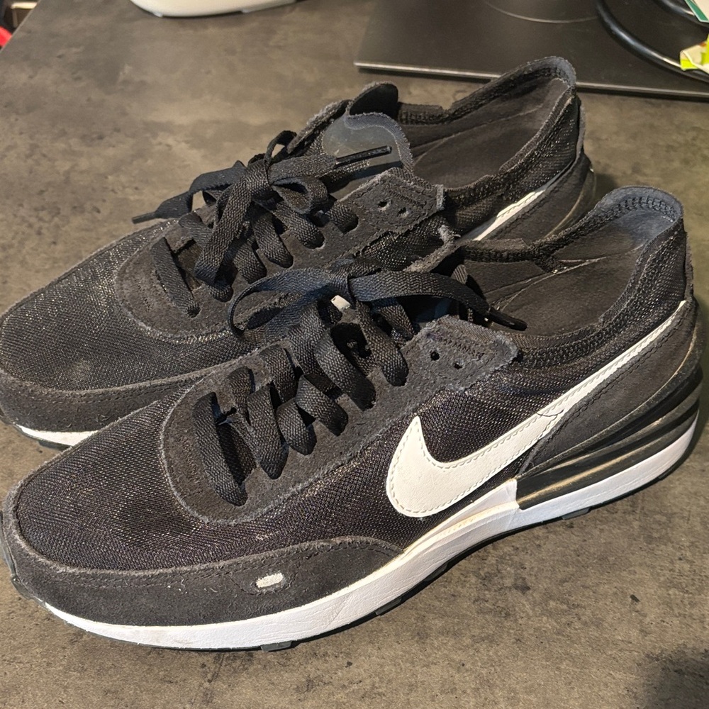 Nike Women’s Waffle sneaker